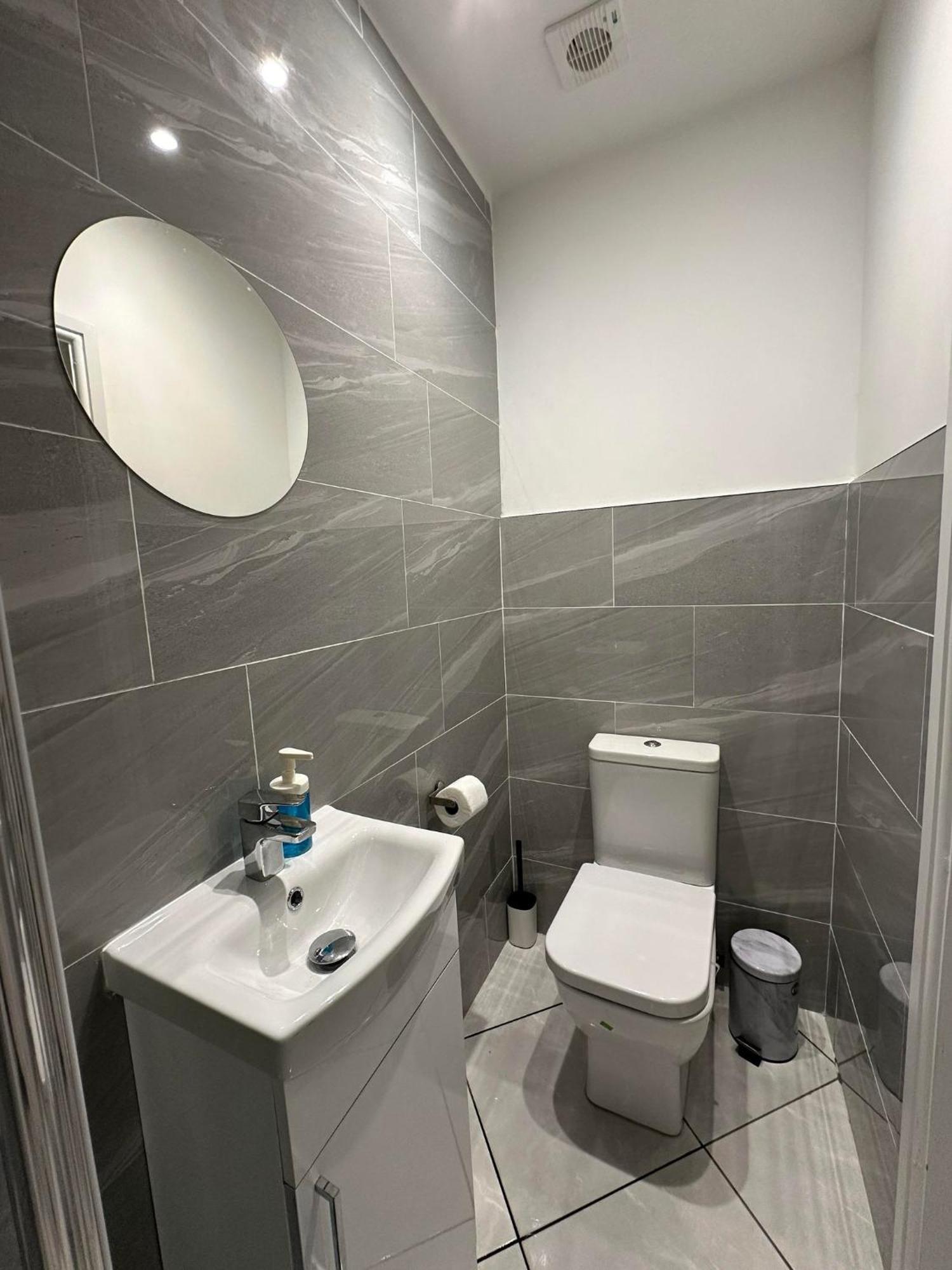 Guest&Rest Ealing 5 Apartment Luaran gambar