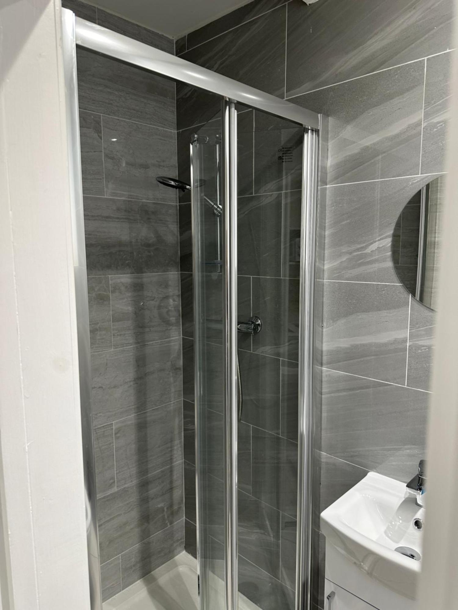 Guest&Rest Ealing 5 Apartment Luaran gambar